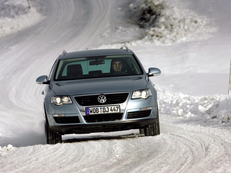  Volkswagen Passat Variant V6 FSI 4Motion 2006 года  (фото 12 из 53)